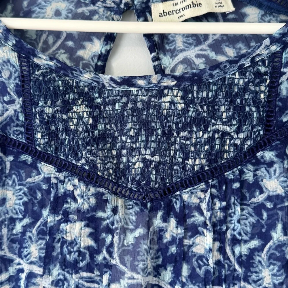 Abercrombie Kids Girl’s Blue Sheer Floral Smocked Blouse Boho Cottagecore Size M